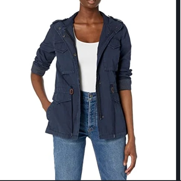 Levi's Women's Lightweight Parachute Cotton Military Jacket - Picture 1 of 15